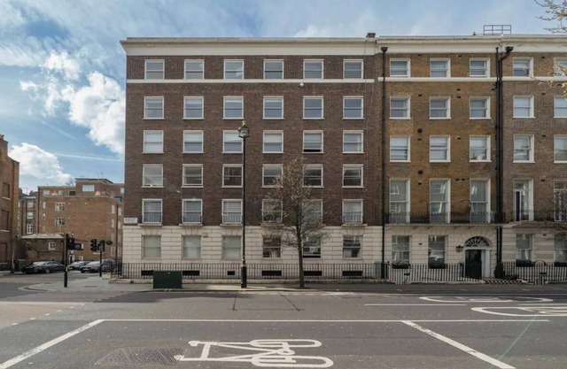 Bright & Spacious 2-Bedroom Apartment in Marylebone, London