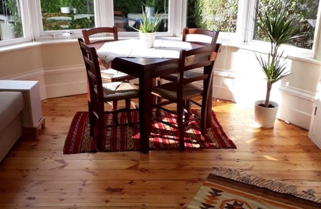 Bright spacious garden flat in period property in Bowes Park