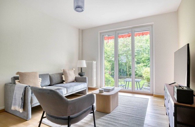 Bright Wiedikon 1BR w/Private W/D, near Train, by Blueground