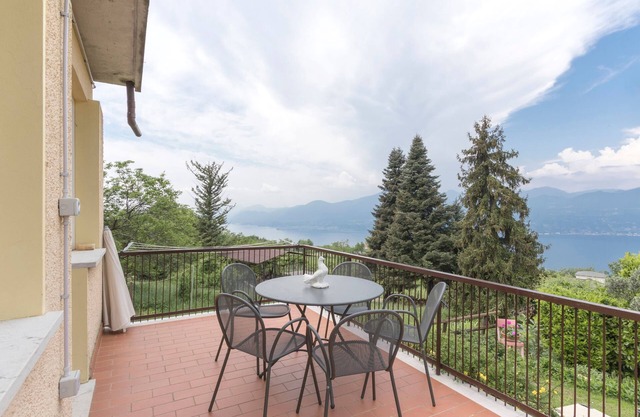 Bright with garden - Apartment San Zeno di Montagna