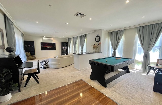 Brighton Bliss | A Poolside Coastal Retreat