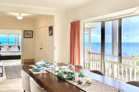 Brilliant Oceanview Holiday House Mountain High