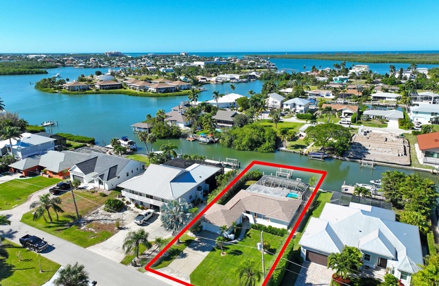 " BRING YOUR BOAT! Enjoy easy access NEW dock, Pool & more!