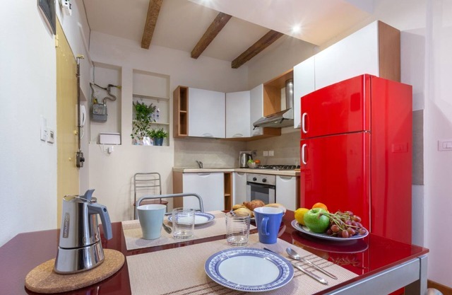 Broccaindosso Apartment S. Orsola Hospital Center