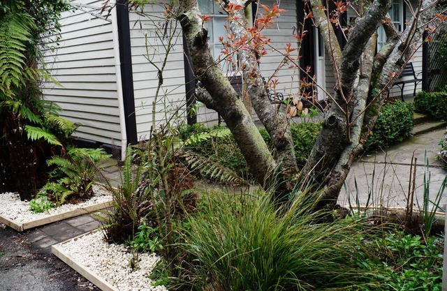 Brockworth Cottage -Charming Character with Modern Amenities