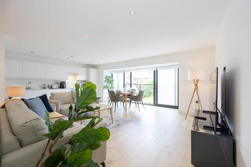 Brooklyn Mews-Free Parking-Village Location