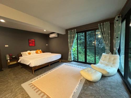 Brookside Nest- Lower Floor