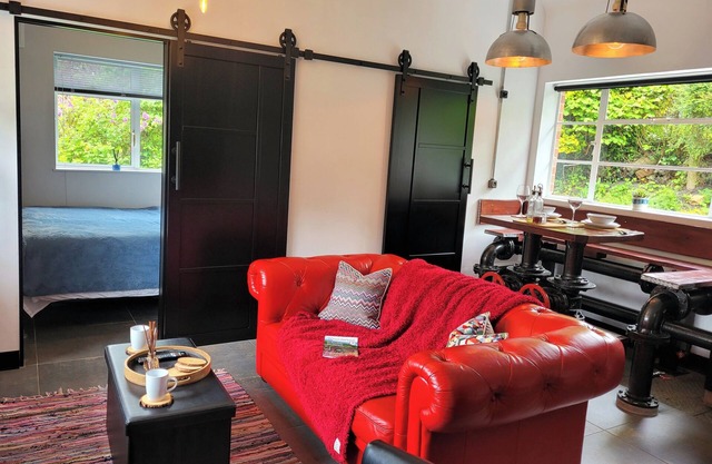 Broseley,Ironbridge Gorge,Entire house, air-conditioning,Pet friendly,Enclosed