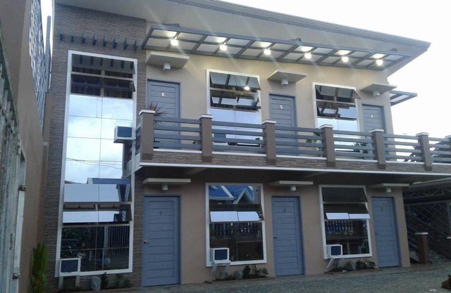 Brown Epitome Lodge