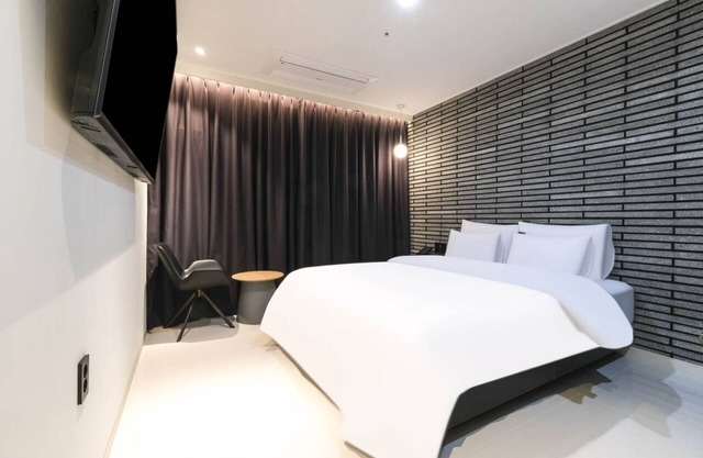 Browndot Hotel