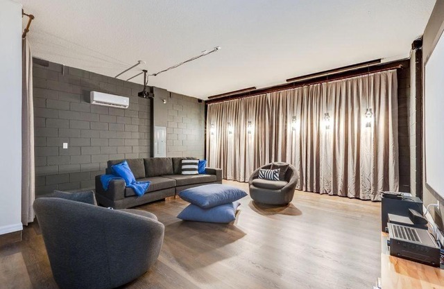 BSV1800 Luxury 7 Bedroom 5 Bathroom Villa in Solara Resort