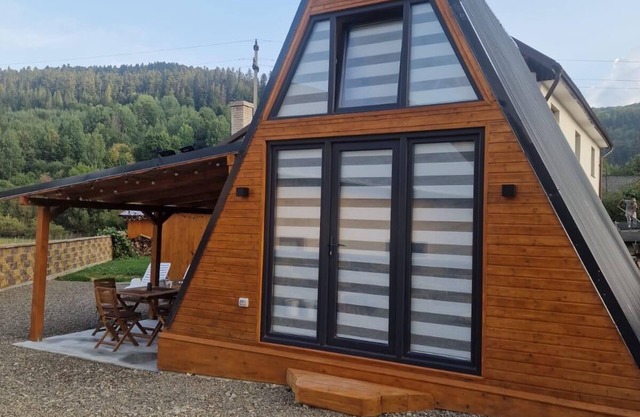 Bucovina-A-FrameHouse-HotTub-Fireplace-Patio-WiFi