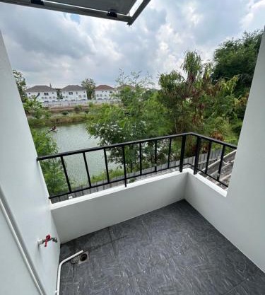 Budget Comfy rooms Suvarnabhumi Airport