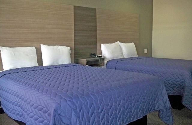 Budget-Friendly Room Ideal for Families, w/ Laundry Facility, Breakfast & Parkin