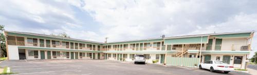 Budget Inn Snyder