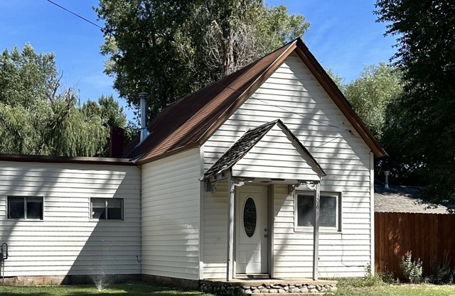 Buena Vista - 1 min to Mcphelemy Park - 2 min walk to downtown - Creek in back!