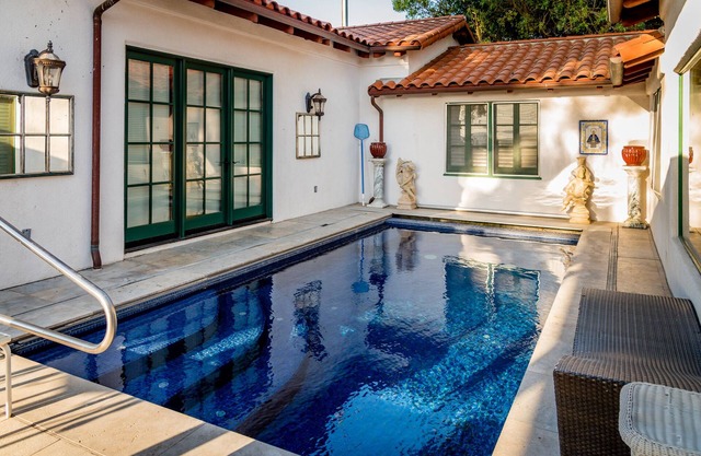 Buena Vista Farm-Magnificent Spanish Mission Style Villa Nestled in Vineyard!