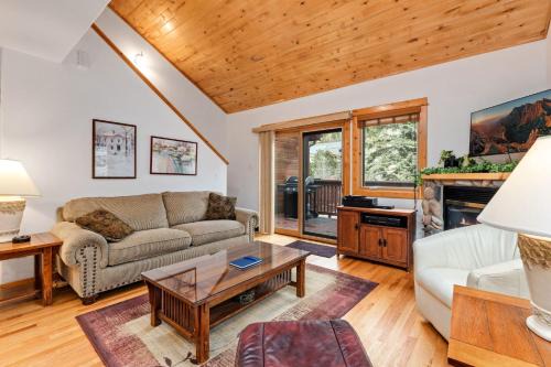 Bugle Pointe A11 by Estes Park Condos