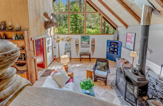 Bullshead Cabin near Truckee River