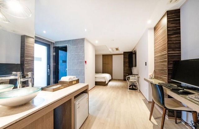 Bundang Regency Hotel