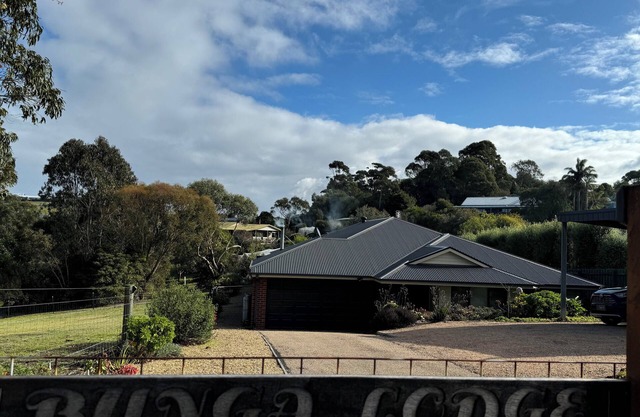 Bunga Lodge @ Lakes Entrance 10 min walk to the beach and lake!
