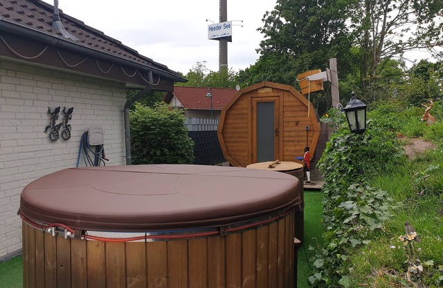 Bungalow at Heeder See with sauna, bath tub, plunge pool, 8 pers., Wi-Fi,