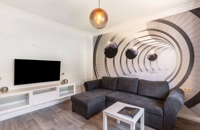 Bungalow 'Die Kugel' with Private Terrace, Shared Garden and Wi-Fi