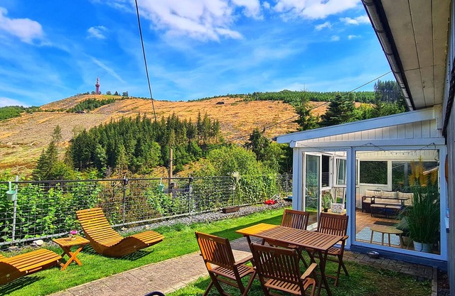 Bungalow 'Holiday Apartment Traumblick' with Mountain View, Private Terrace and Wi-Fi
