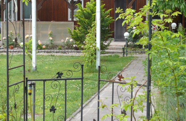 Bungalow im Märchengarten
