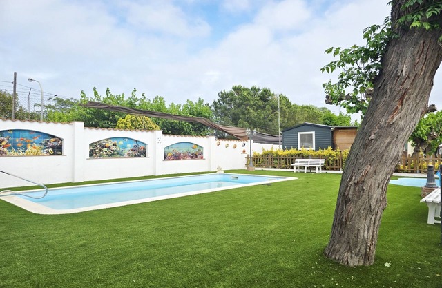 Bungalow in Canet de Mar near Scenic Beach