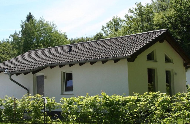 Bungalow in Eifel near Forest and Mountains