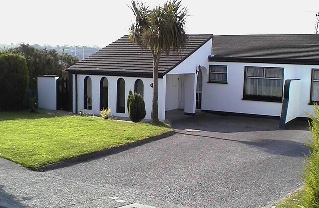 Bungalow in Kinsale With Great Views just 5 Minutes Walk to Kinsale Centre
