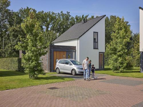 Bungalow in Limburg with Gourmet Kitchen