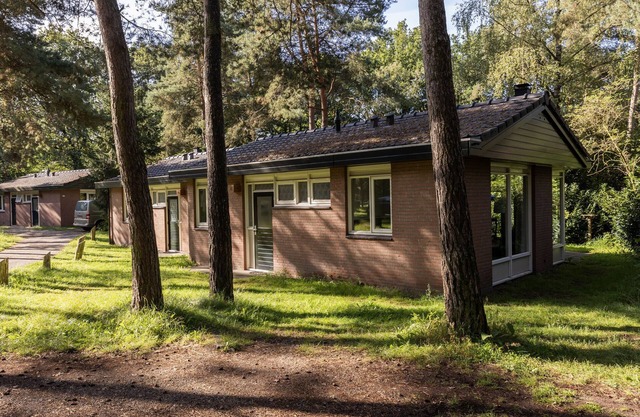 Bungalow in Putten near Veluwe Forest