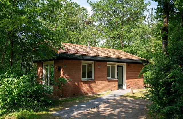Bungalow in Putten near Veluwe Forests