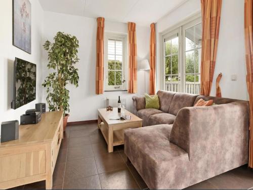 Bungalow in Zuytland Buiten by the Water