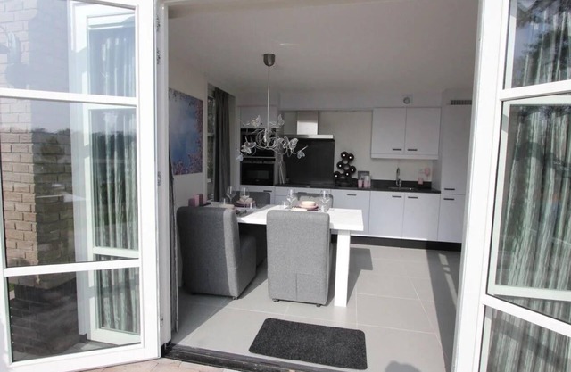Bungalow with 3 bedrooms and a terrace