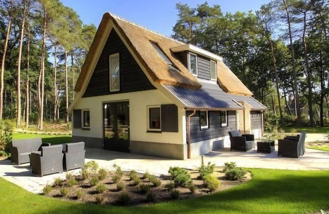 Bungalow with 6 bedrooms and a terrace