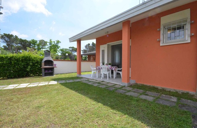 Bungalow with private garden