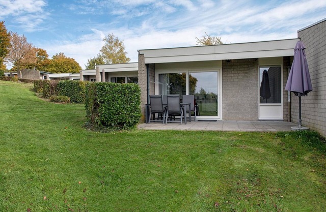 Bungalow with Sauna Near Valkenburg