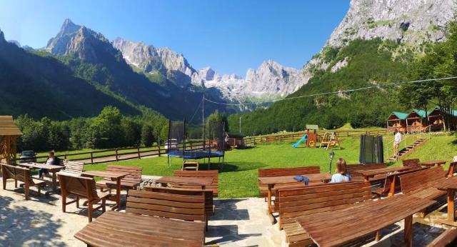 Bungalows Katun Maja Karanfil