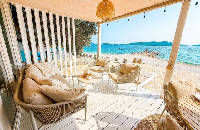 BUQEZ ECO RESORT - Villa 27 - directly by beach