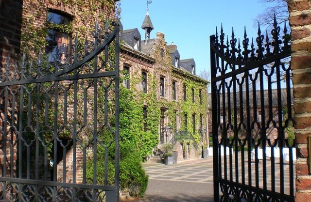 Burg Wegberg Hotel & Eventlocation