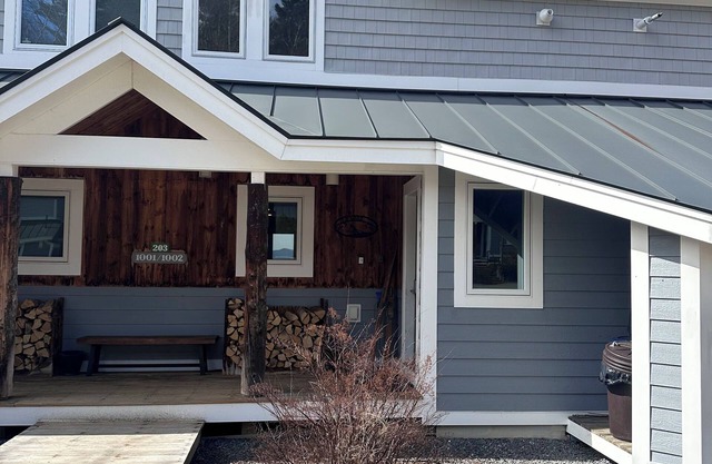Burke Mountain Trailside Condo