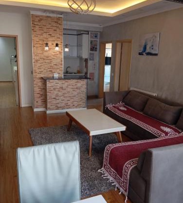 Bus Station Flat 32