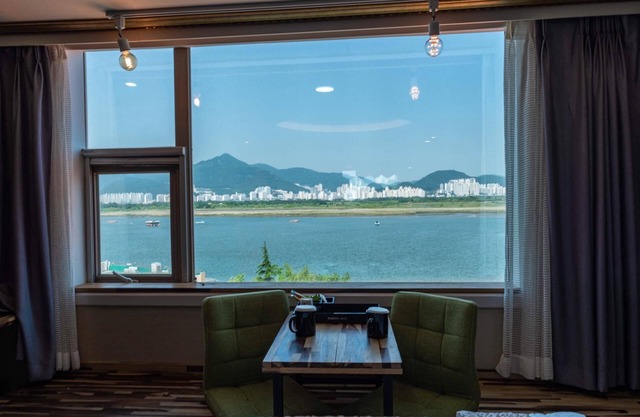 Busan Myeongji Hotel Jade