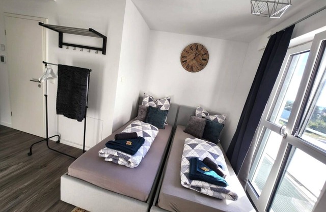 Business apartment with WIFI, elevator & free parking