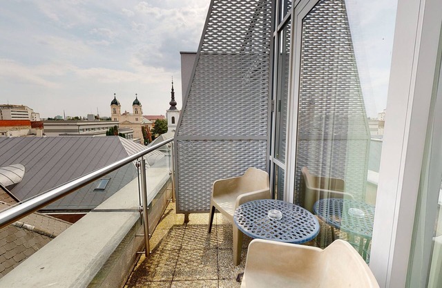 Business Hotel Astrum Laus