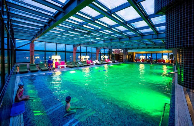 Business Hotel Conference Center & Spa