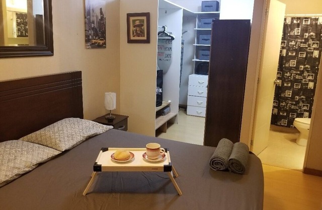 Business-Vacation Condominium R &R